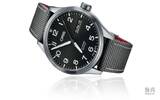 有一种智慧叫低调——豪利时大表冠系列ProPilot 55周年雷诺飞行大赛限量版腕表