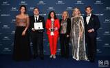IWC万国表品牌大使凯特·布兰切特于第十五届苏黎世电影节颁发第五届杰出电影人大奖
